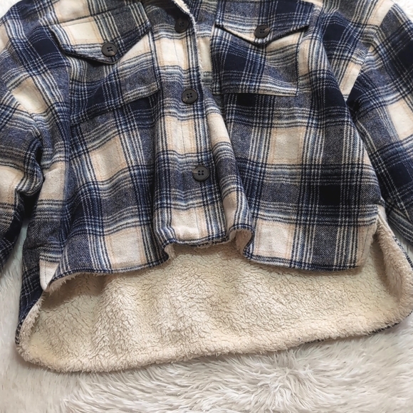🔴LOWEST! Vintage Havana Sherpa Lined Oversized Shacket - Navy/Cream Plaid - Picture 4 of 11